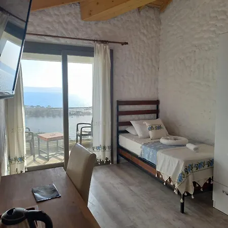 מלון Rastgeleakkumotel 3*